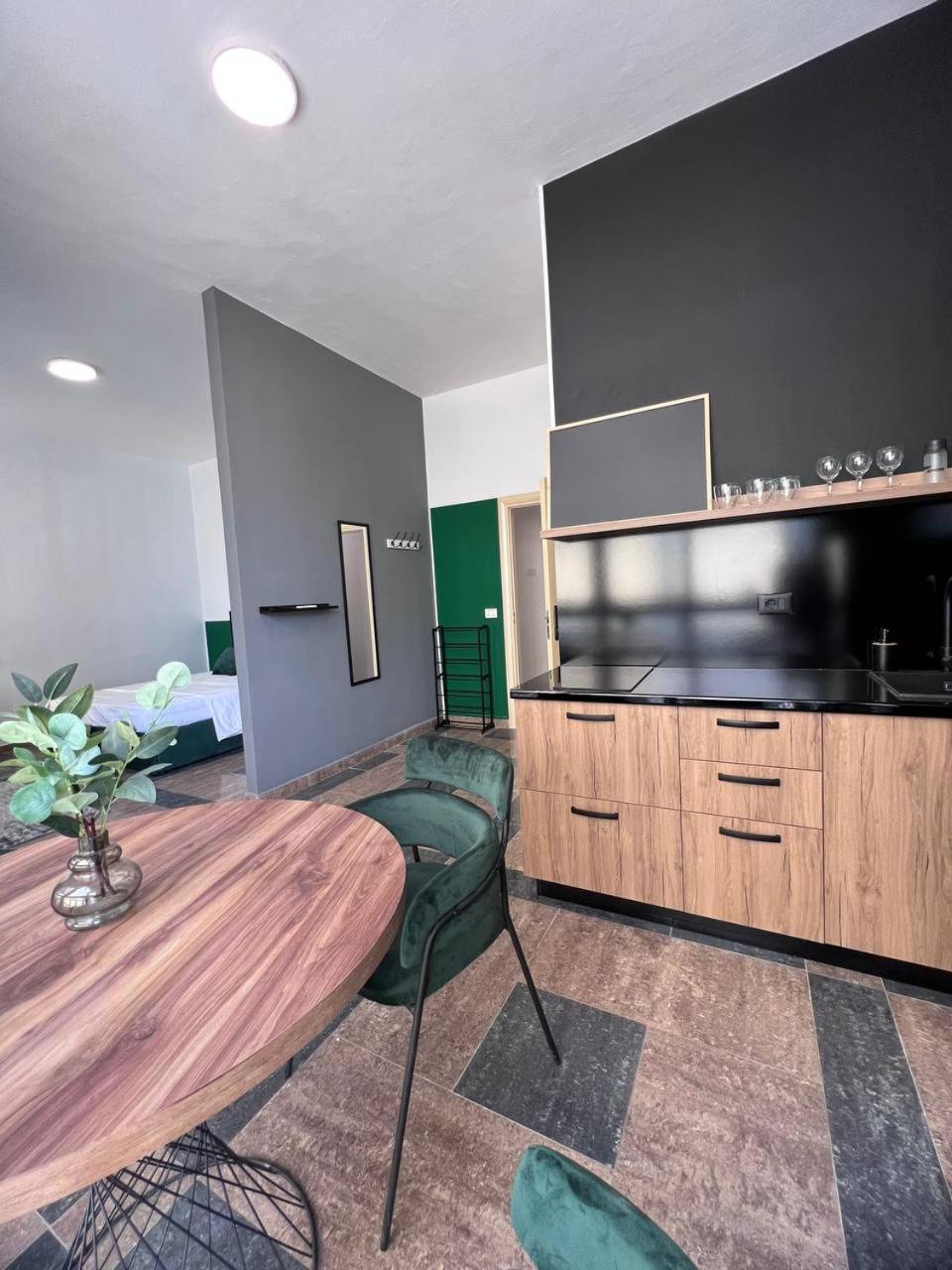 Cactus Apartments Durres Exterior photo